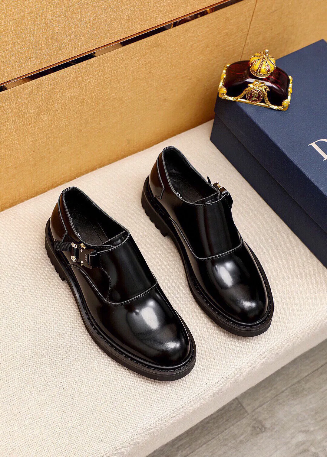 Men's men's shoes 💰600 💐"Dior" Dior 🇮🇹🇮🇹 counter synchronization Top purchasing agent 🔍🔍Men's 2⃣️0⃣️2⃣️5⃣️Business leather shoes Original open-edge beads imported from Italy, fully imported cow leather lining, sole: original T men's shoes 💰U outsole, exclusive movable molded sole, super comfortable, original factory follow-up goods, 🔍🔍high quality, can be entered and exited the counter at will, welcome to compare. Regular size 39-44 (customized at 38.45🉑️) 3 colors🉑️ to choose from